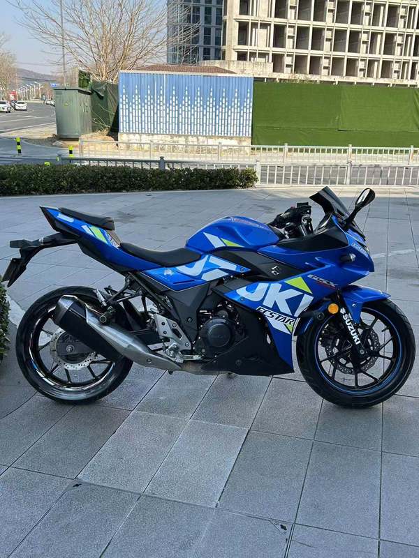 二手豪爵铃木GSX250R