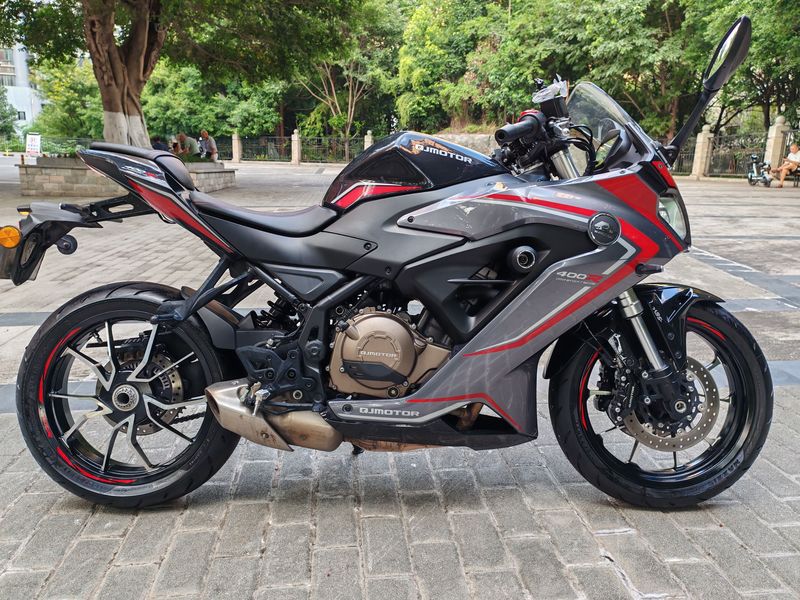 二手QJMOTOR赛400