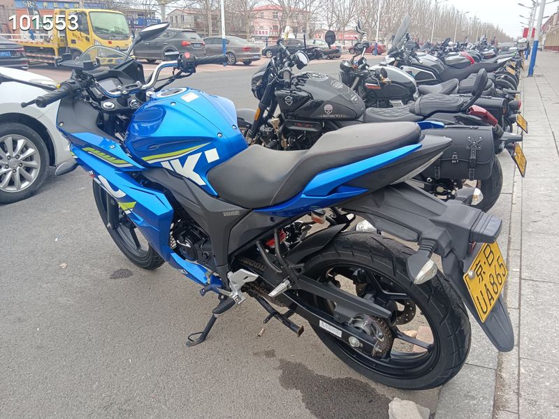 二手济南铃木极客飒 Gixxer 155