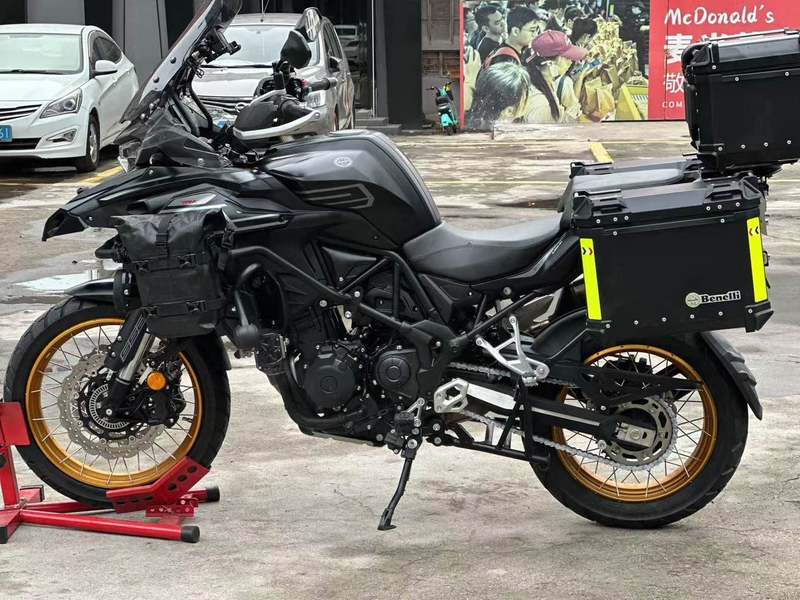 二手贝纳利TRK552