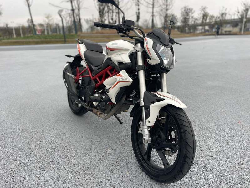 二手贝纳利红宝龙 TNT150i