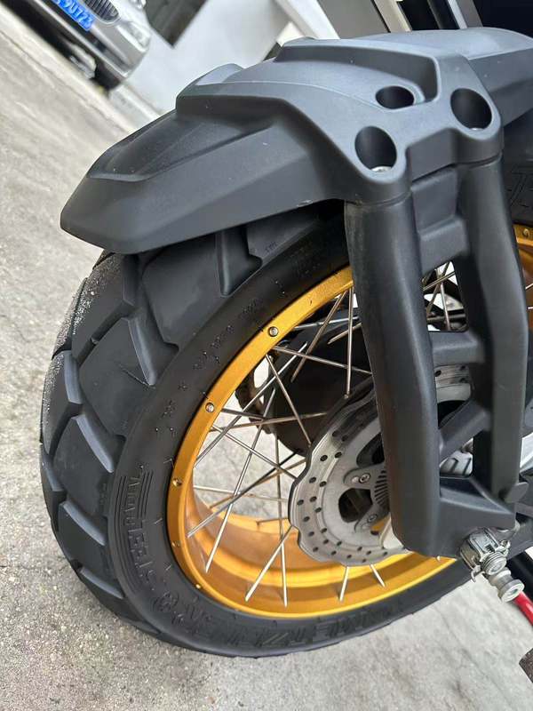 二手贝纳利TRK552