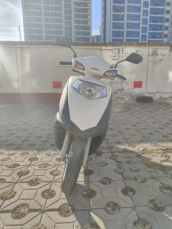 二手五羊本田SCR 喜鲨125