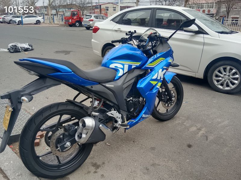 二手济南铃木极客飒 Gixxer 155