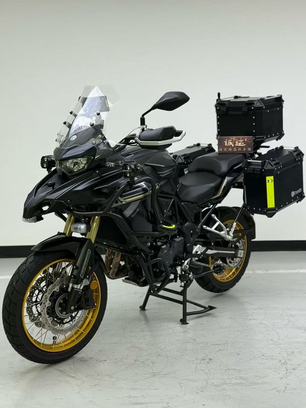 二手贝纳利TRK552