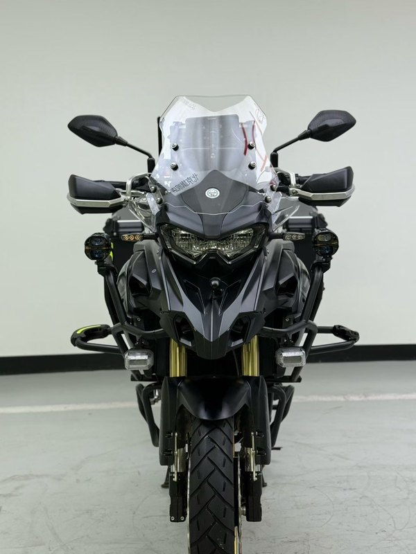 二手贝纳利TRK552