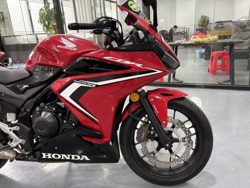 二手本田CBR400R