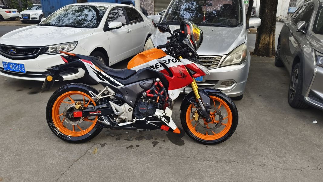 二手五羊本田CB190R 暴锋眼