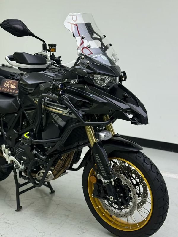 二手贝纳利TRK552