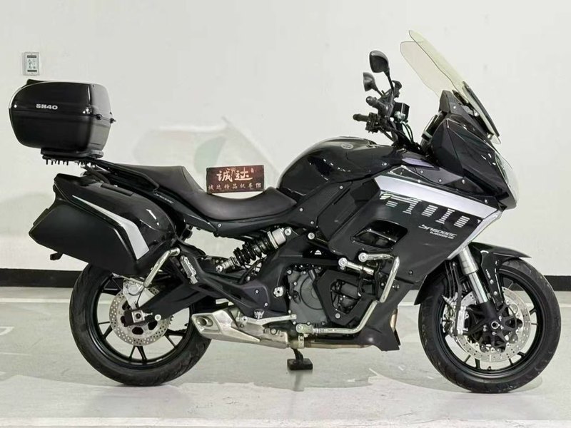 二手贝纳利600GC