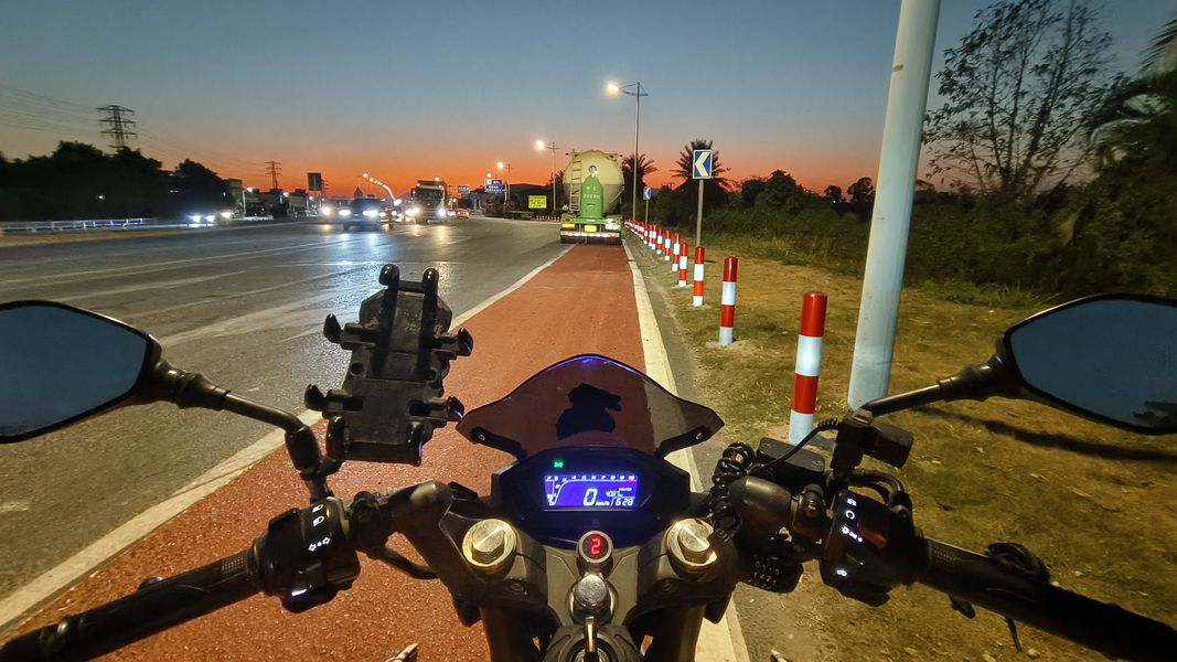 二手五羊本田CB190R 暴锋眼