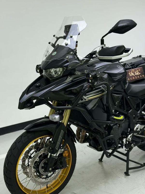 二手贝纳利TRK552