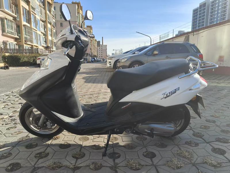 二手五羊本田SCR 喜鲨125