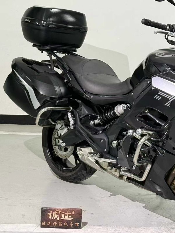 二手贝纳利600GC