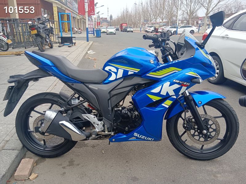 二手济南铃木极客飒 Gixxer 155