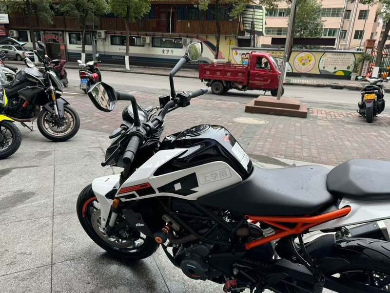 二手KTMR2R250 Duke
