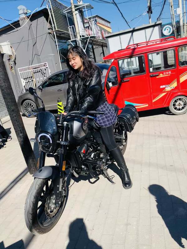 二手贝纳利幼狮 Leoncino 250