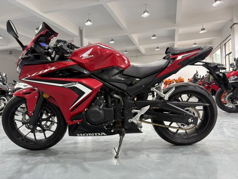 二手本田CBR400R