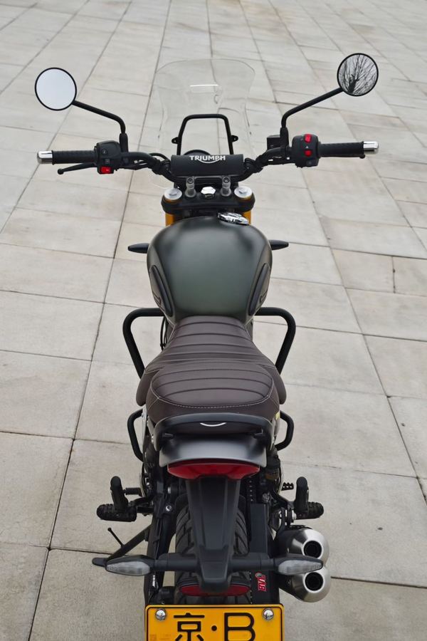 二手凯旋Scrambler 400 X