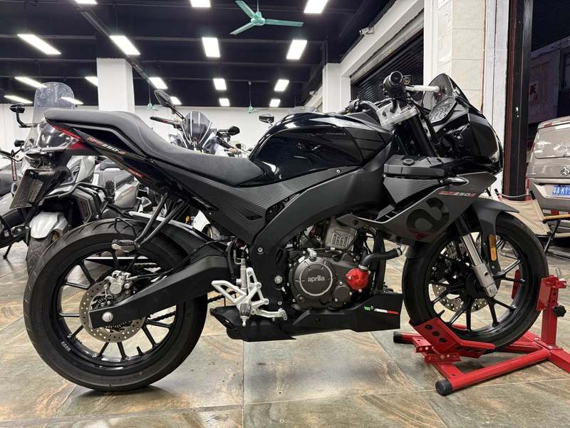 二手宗申阿普利亚GPR250S