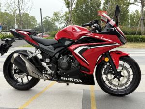 二手本田CBR400R