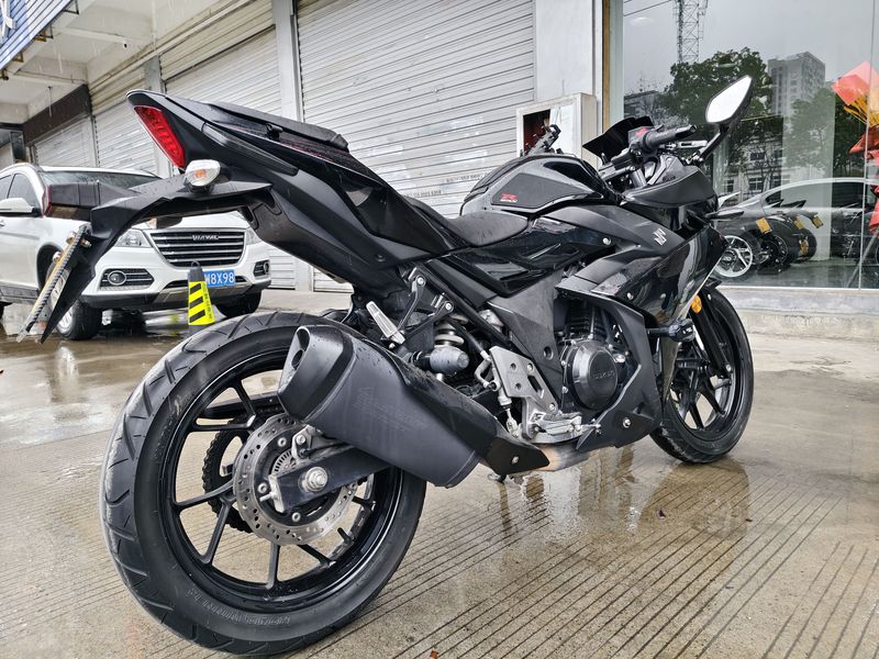 二手豪爵铃木GSX250R