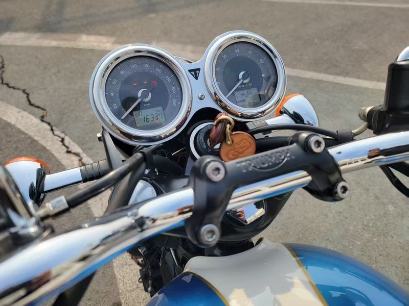 二手凯旋Bonneville T120