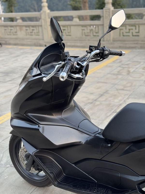 二手五羊本田PCX