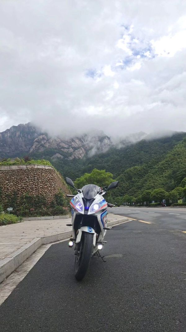 二手宝雕BD400RR