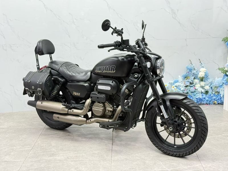 二手QJMOTOR闪300