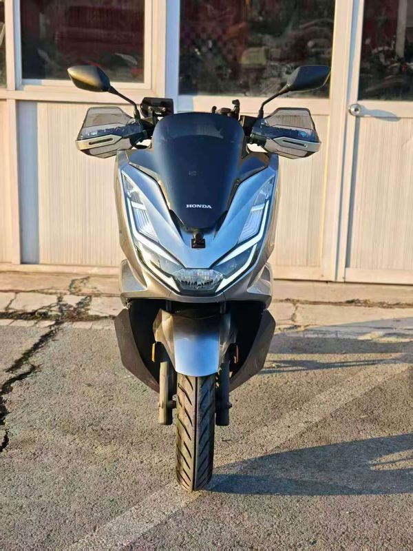 二手五羊本田PCX