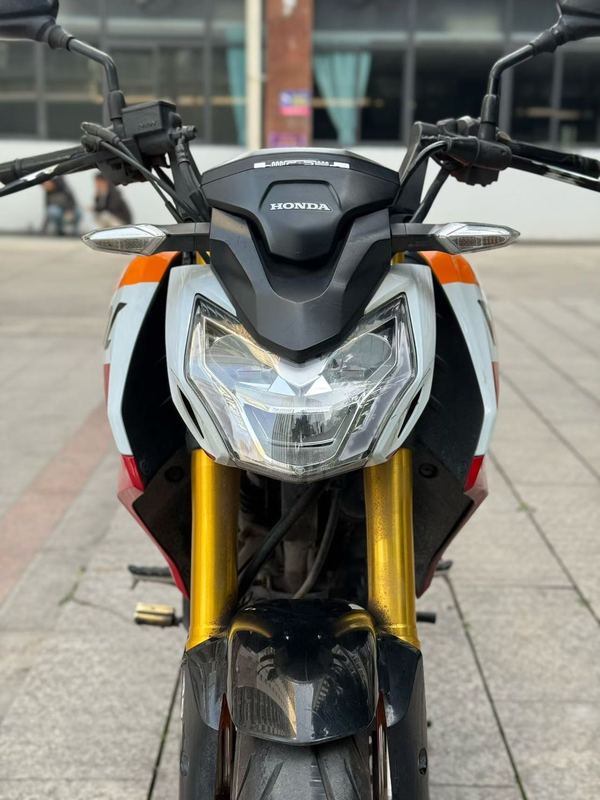 二手五羊本田CB190R 暴锋眼