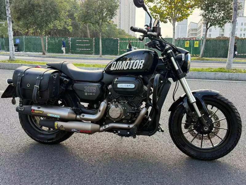 二手QJMOTOR闪300