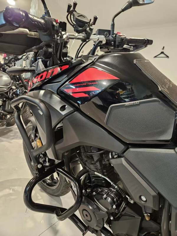 二手豪爵铃木DL250