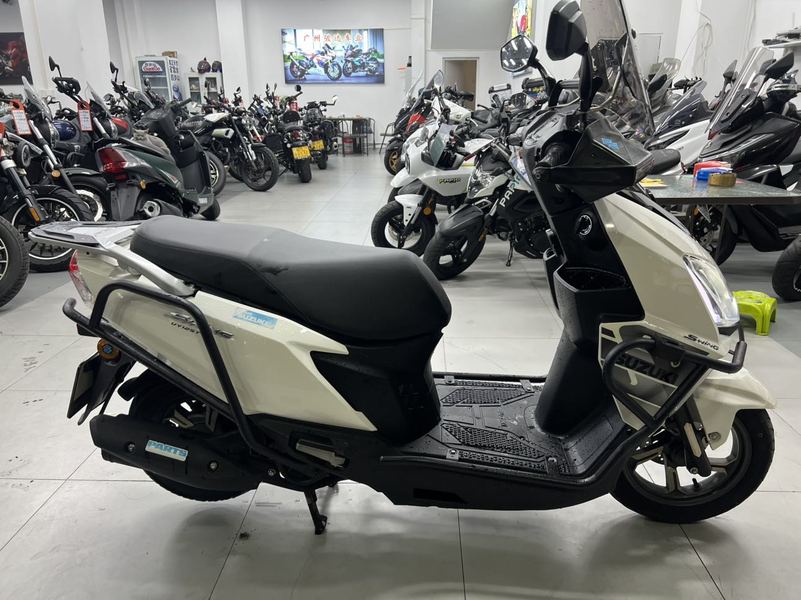 二手济南铃木UY125