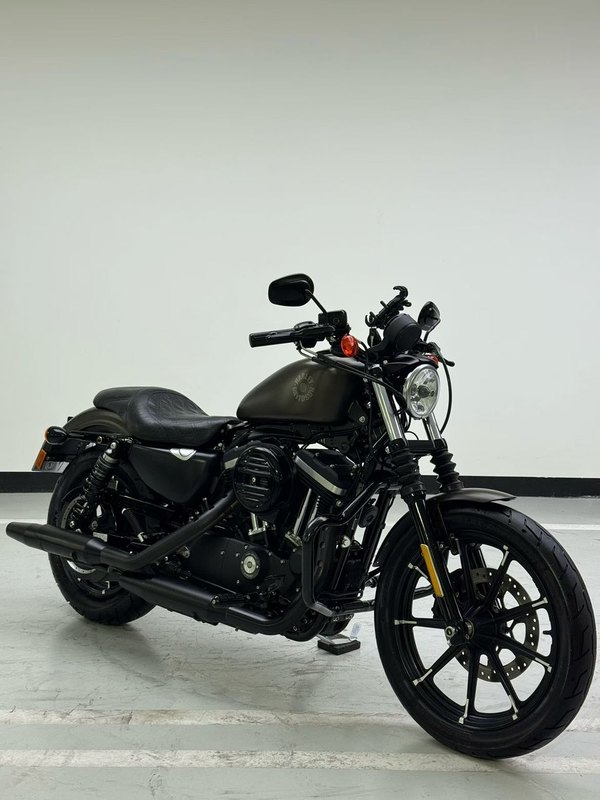二手哈雷戴维森Iron883 硬汉