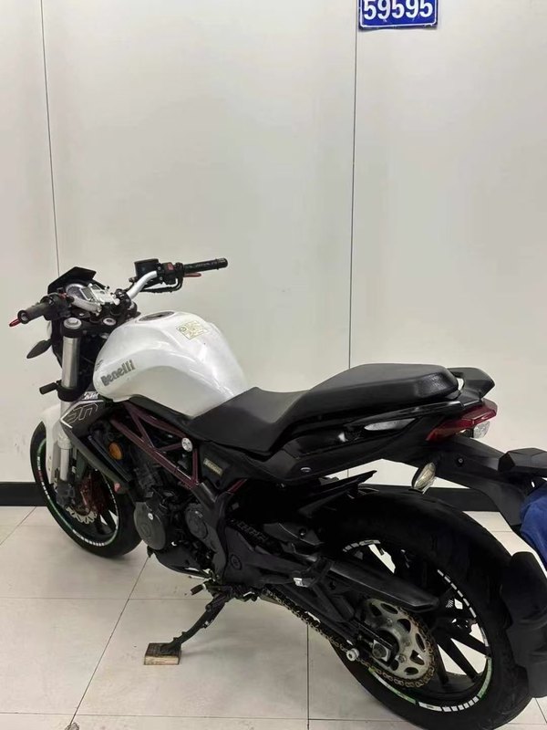 二手贝纳利蓝宝龙 BN302S