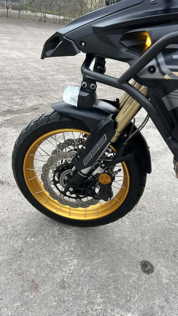 二手贝纳利TRK552