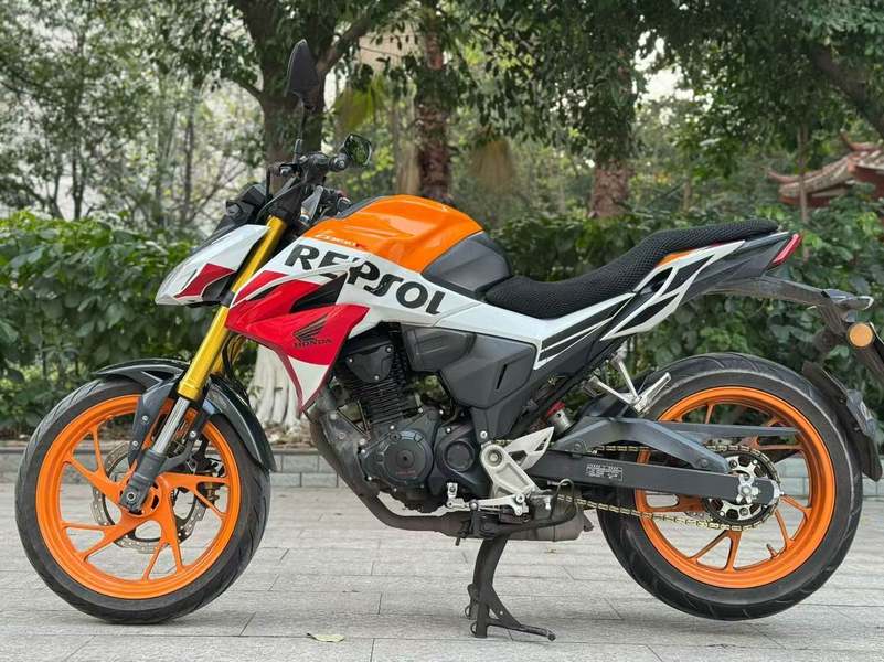 二手五羊本田CB190R 暴锋眼