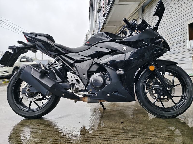 二手豪爵铃木GSX250R