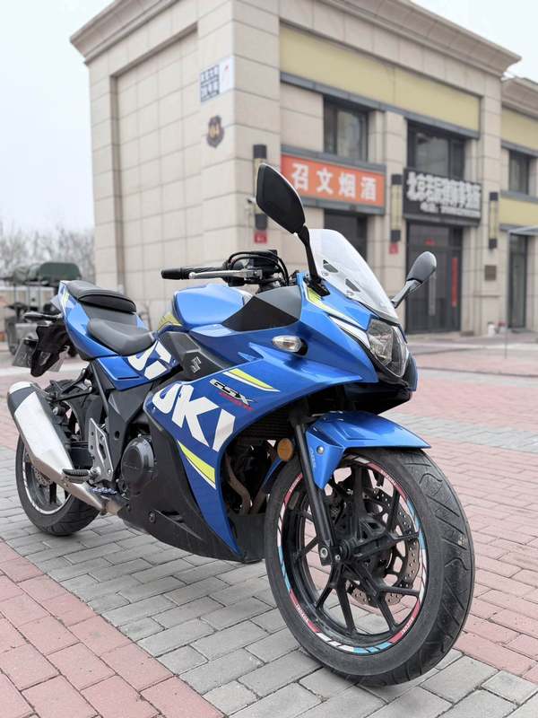 二手豪爵铃木GSX250R