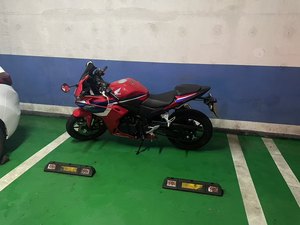 二手本田CBR400R