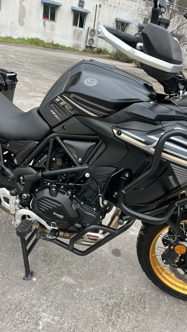 二手贝纳利TRK552