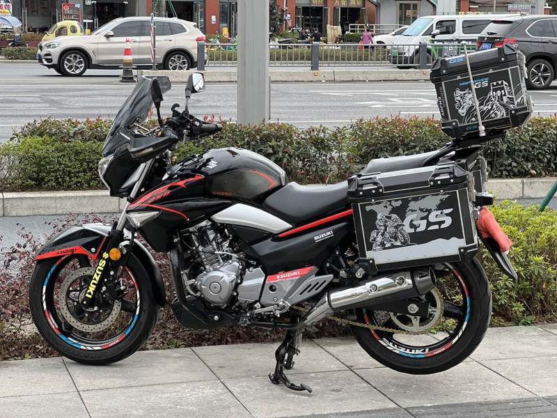 二手豪爵铃木骊驰 GW250