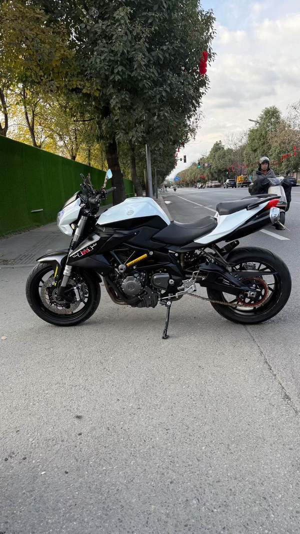 二手贝纳利TNT600i