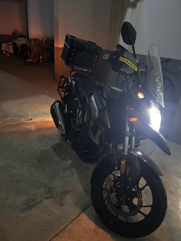 二手五羊本田猛鸷 CB190X