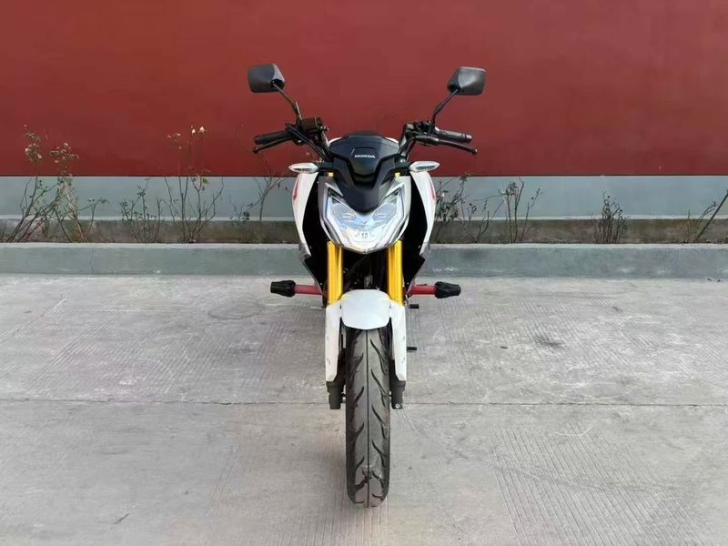 二手五羊本田CB190R 暴锋眼