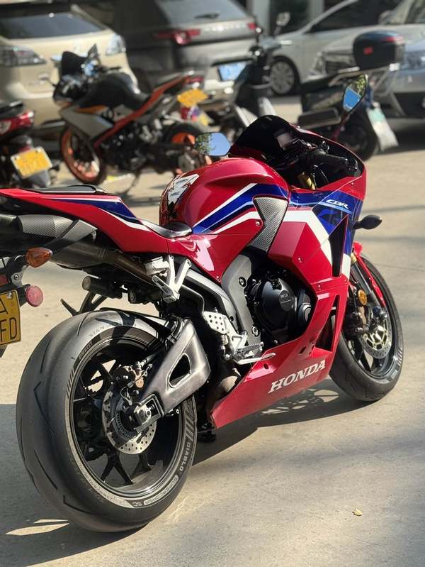 二手本田CBR 600RR
