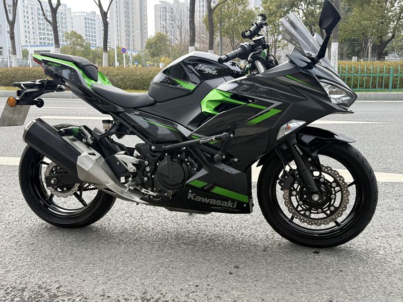 二手川崎Ninja 400
