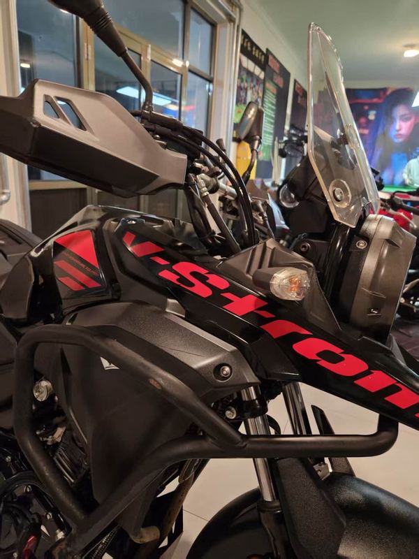 二手豪爵铃木DL250